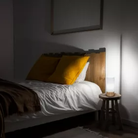 STYLOWA LAMPA NOCNA 27CM NOWOCZESNA BEŻOWA 