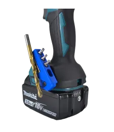 MAGNETICKÝ 45° DRŽIAK BITOV PRE NÁRADIE MAKITA 18V CXT LXT XGT + SKRUTKA - Niebieski