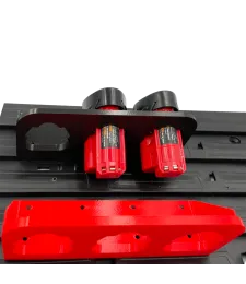 Uchwyt Na 3 Baterie Akumulatory Milwaukee M12 - Czerwony